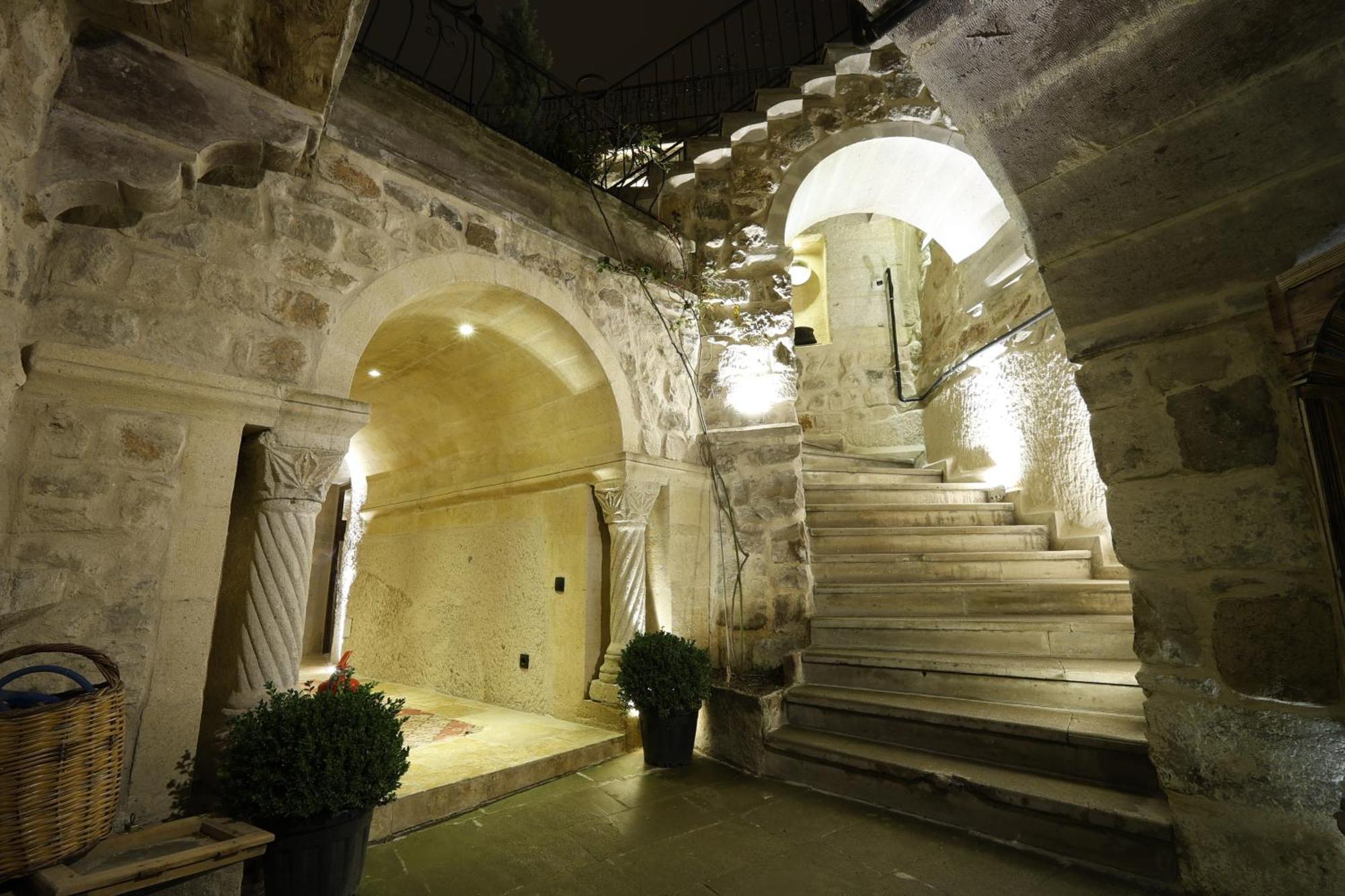 Ages In Cappadocia Hotell Üçhisar Exteriör bild